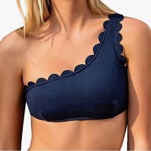 COPY - NWT CUPSHE Scalloped Swimsuit Top